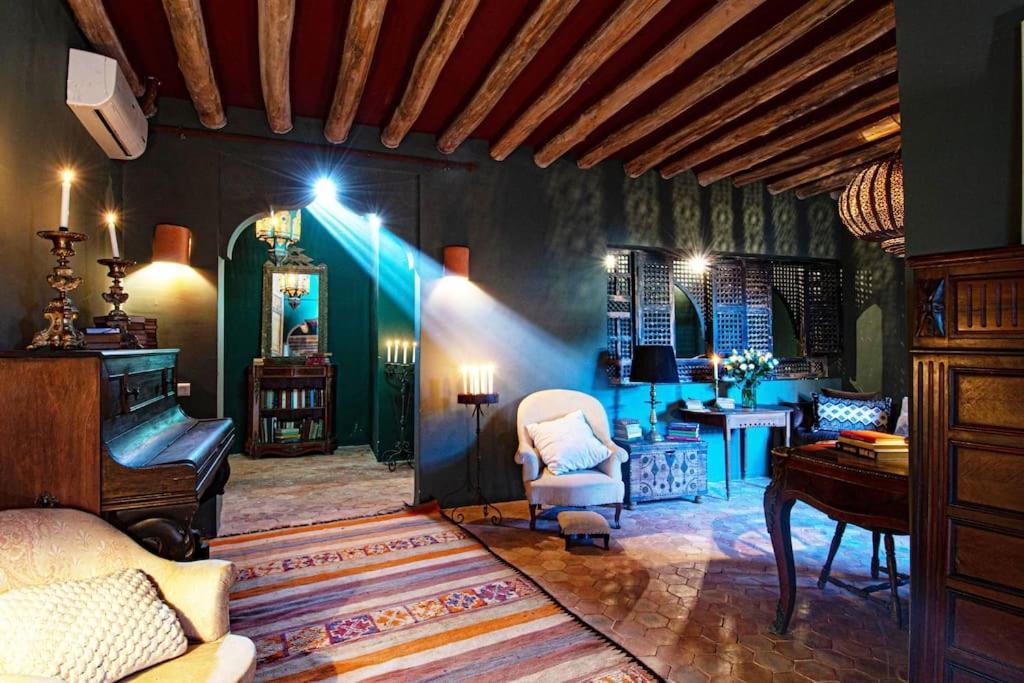 Aux Portes De Marrakech Villa Arts & Deco Avec Piscine Marrakesh Luaran gambar